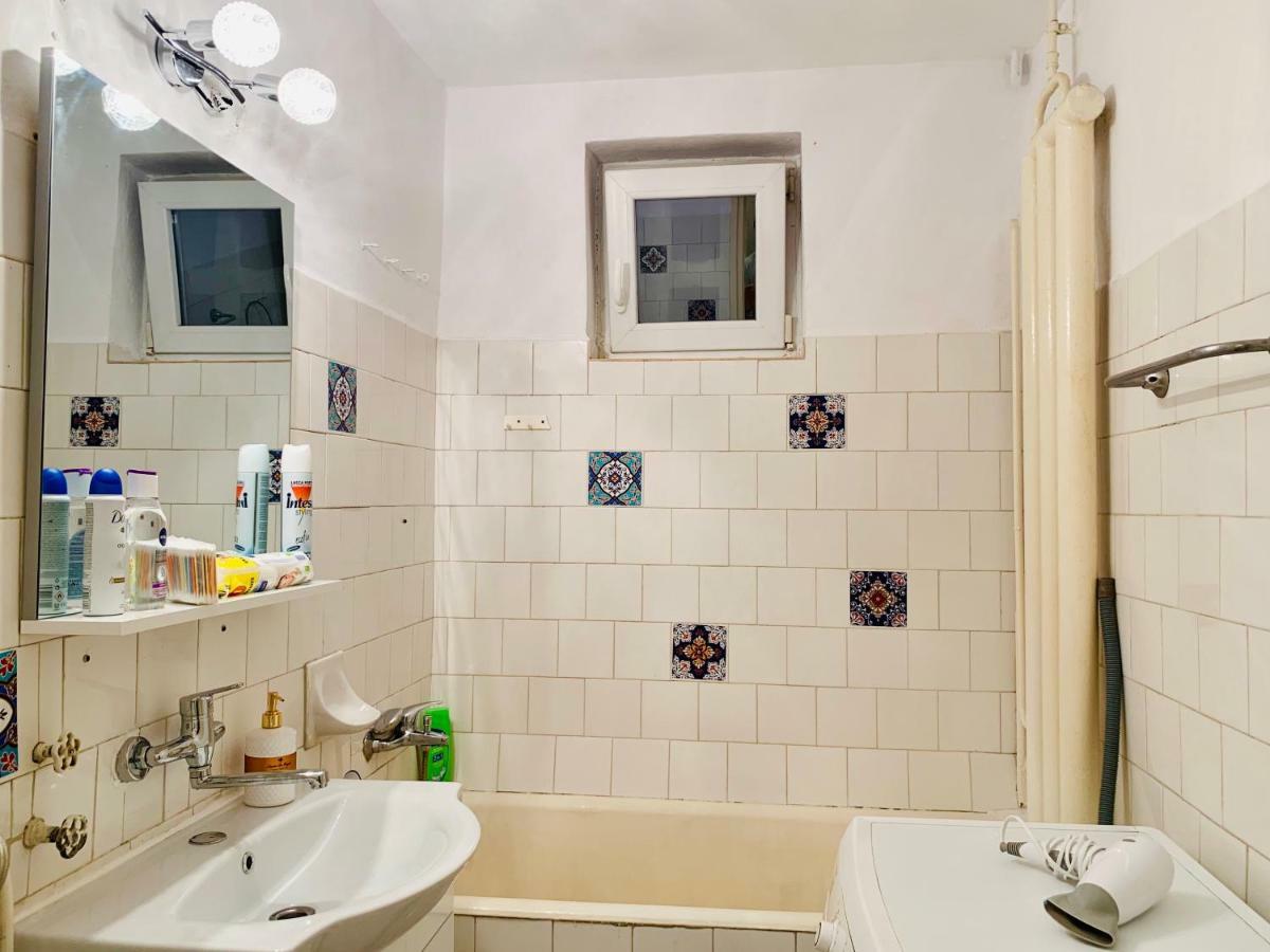 Ultracentral Apartment With All You Need: Wifi, Tv, Ac, Washer, Coffe Timisoara Exterior photo