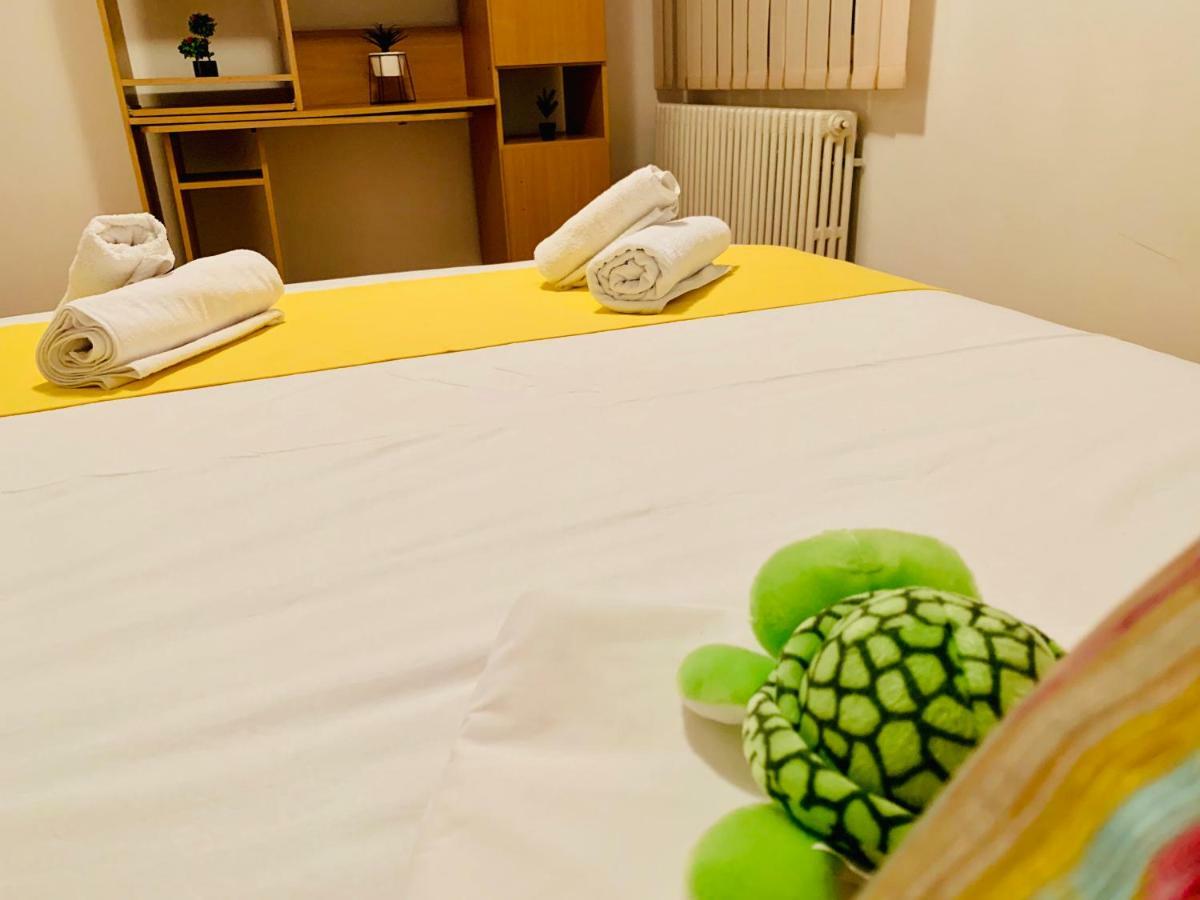 Ultracentral Apartment With All You Need: Wifi, Tv, Ac, Washer, Coffe Timisoara Exterior photo